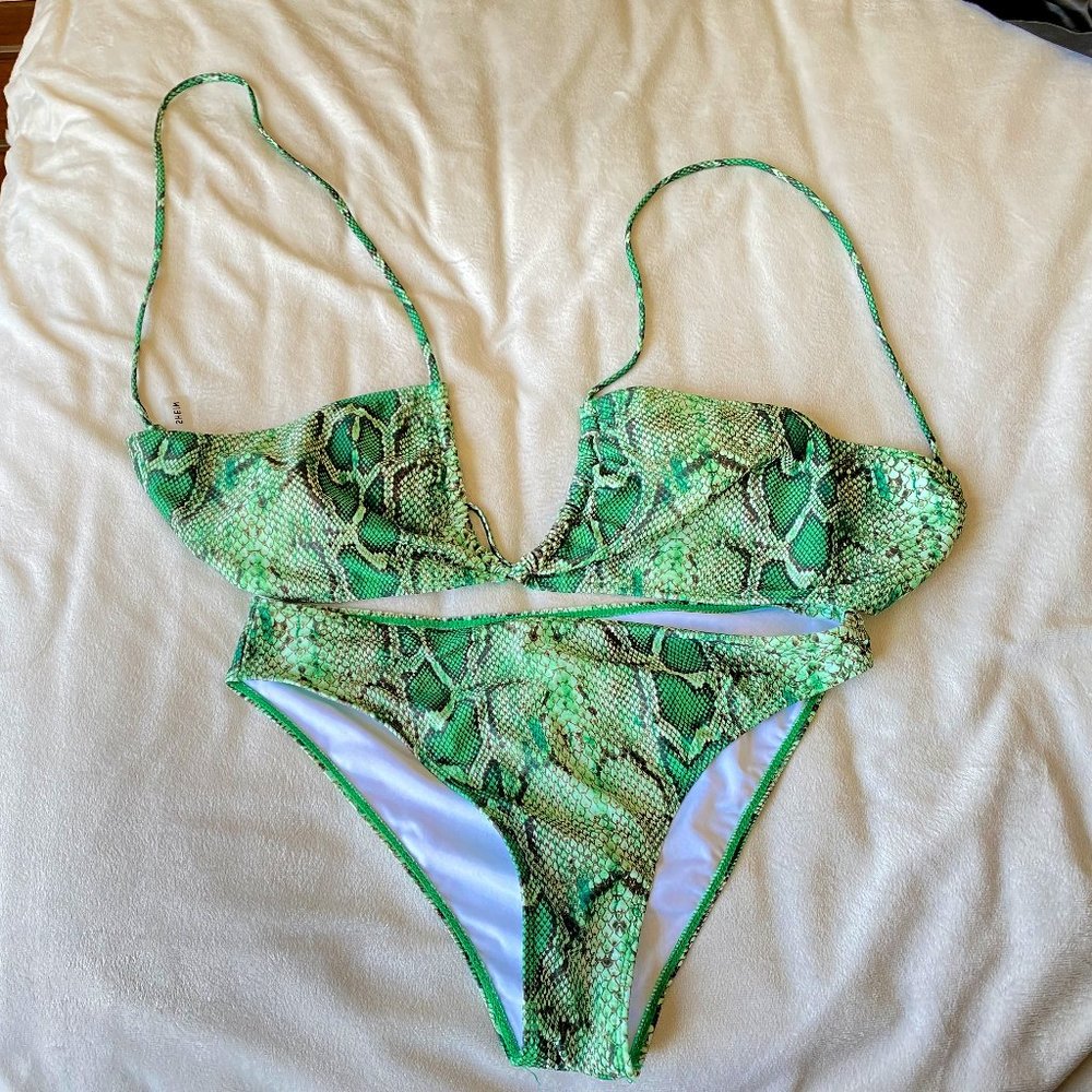 Swim Suit; Bikini, Size L, Green